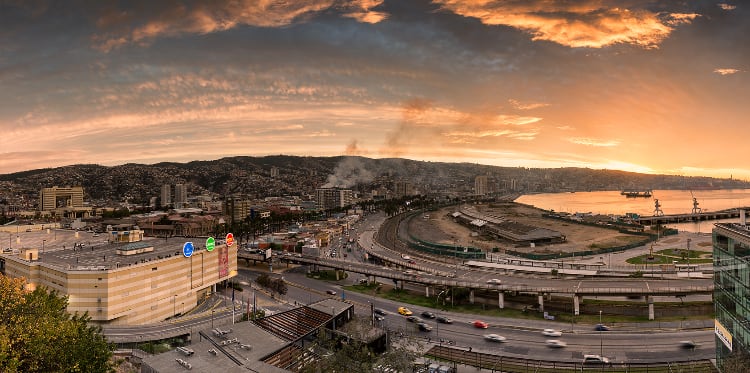 La bahía desde el cerro, al atardecer